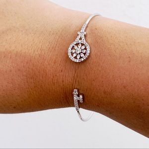 AAA+ CZ Floral Silver Tone Thin Dainty Bracelet